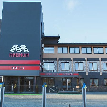 Hotel Magnum Berehowe Exterior foto