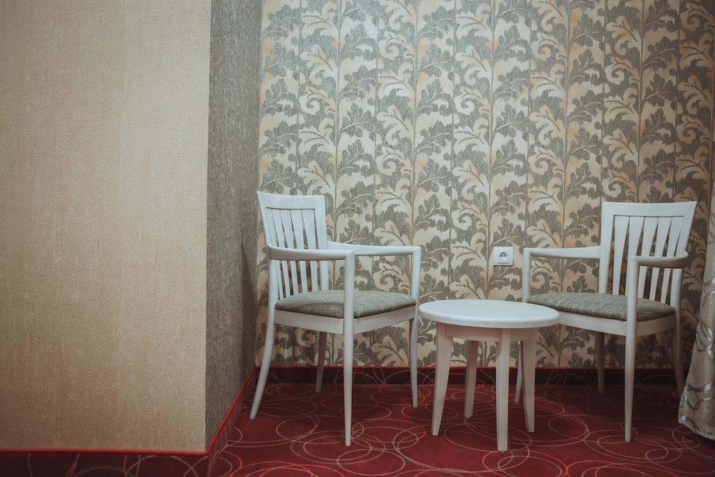 Hotel Magnum Berehowe Zimmer foto